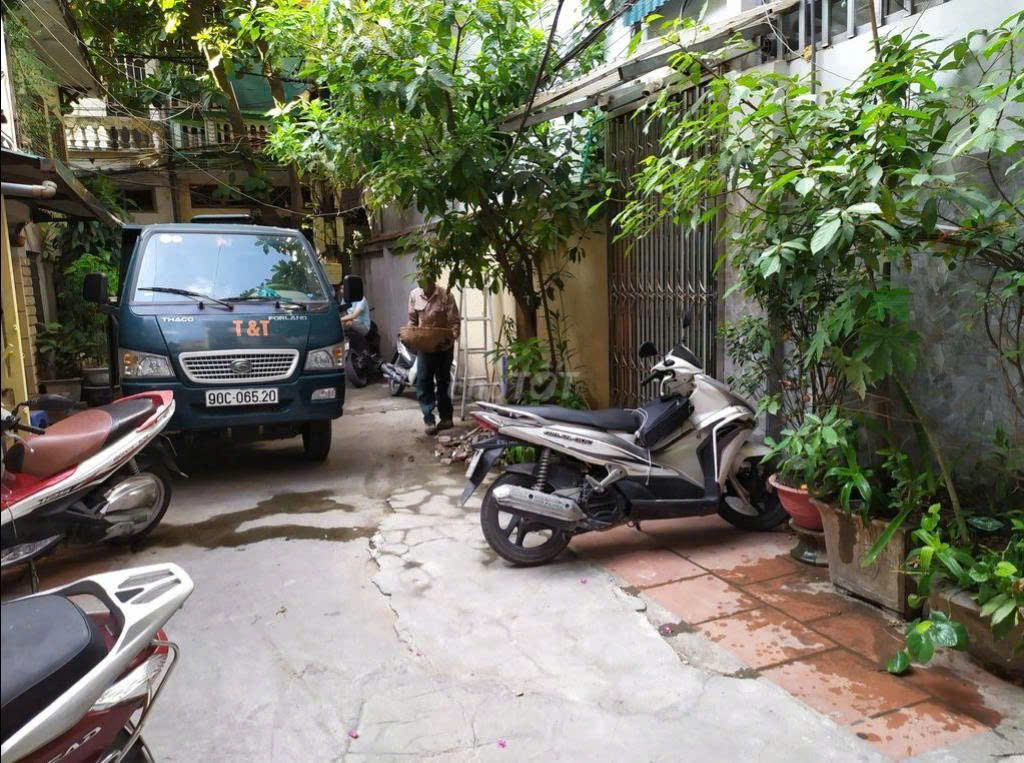 Cho thuê nhà ngõ ô tô 210 Phố Tân Mai 4 tầng x 54m2, 12 Triệu VP, Cty, KD online, ở gđ, nhóm - Ảnh chính